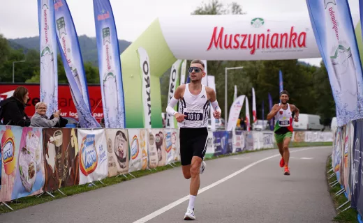 Nie pozostawili złudzeń! W tym roku Bieg Górski na 11 km należał do nich [WIDEO] - 49
